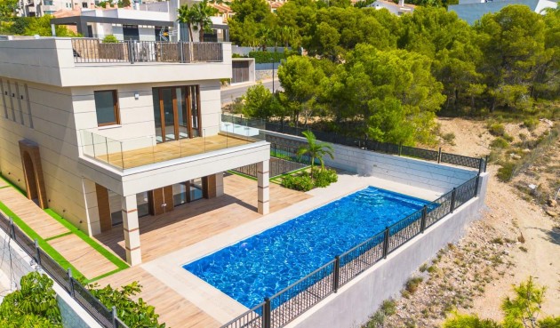 Brukt - Villa -
Finestrat - Costa Blanca