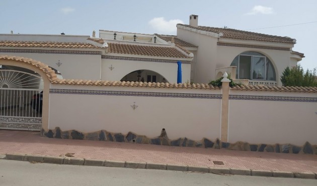 Återförsäljning - Villa -
Ciudad Quesada - Costa Blanca