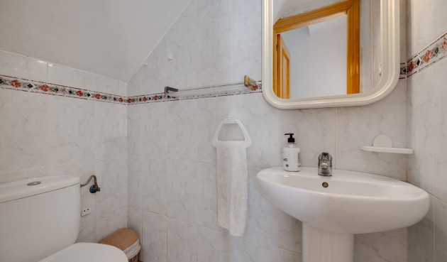 Återförsäljning - Duplex -
Torrevieja - Aguas Nuevas 2