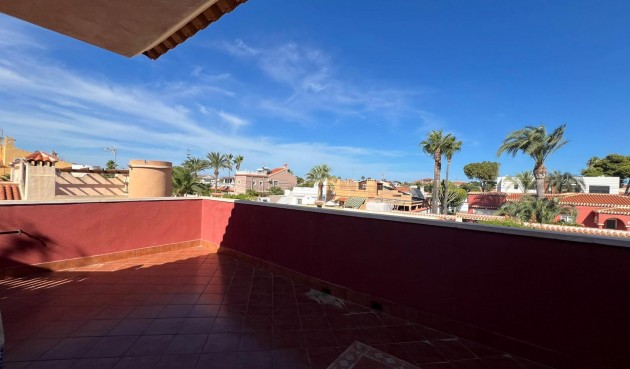 Återförsäljning - Villa -
Torrevieja - Torreta Florida