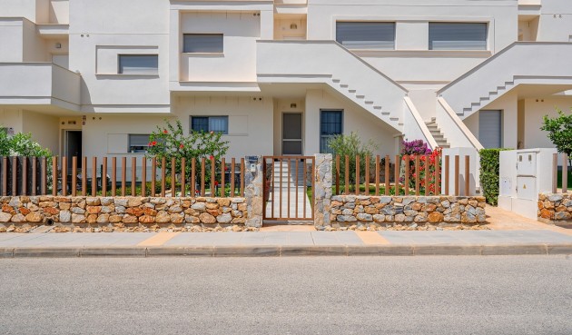 Återförsäljning - Apartment -
Orihuela - Inland