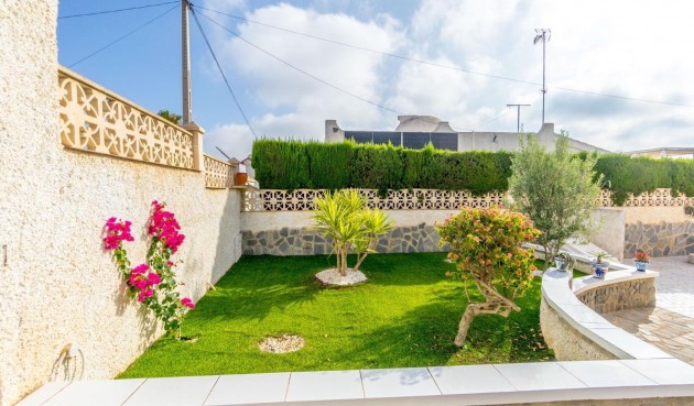 Reventa - Villa -
Orihuela Costa - Villamartín