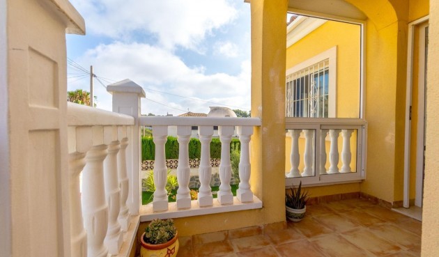 Reventa - Villa -
Orihuela Costa - Villamartín