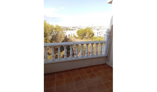 Resale - Bungalow -
Orihuela Costa - PAU 26