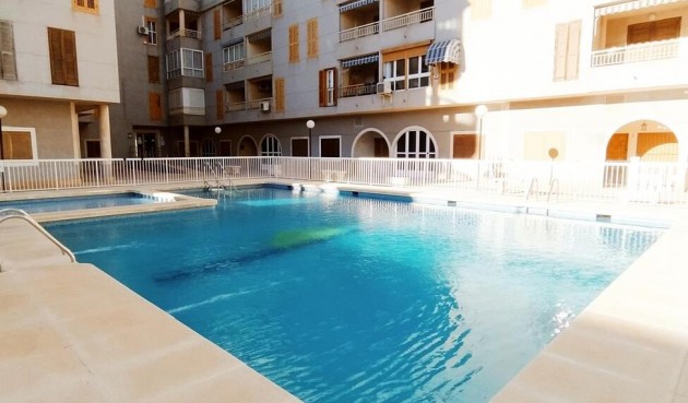 Brukt - Apartment -
Torrevieja - Acequion