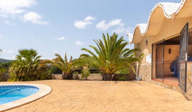 Reventa - Villa -
Ibi - Costa Blanca