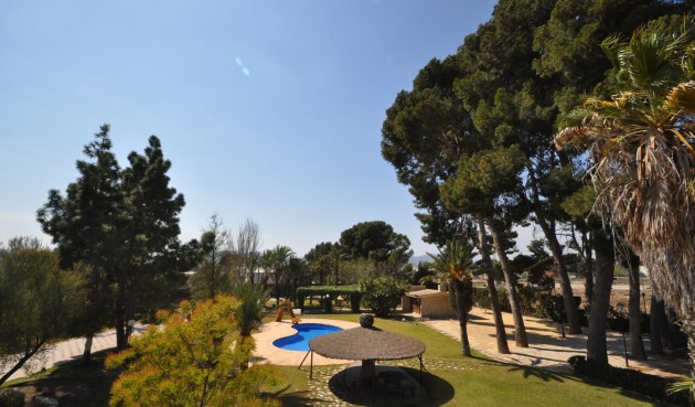 Resale - Villa -
Elda - Inland