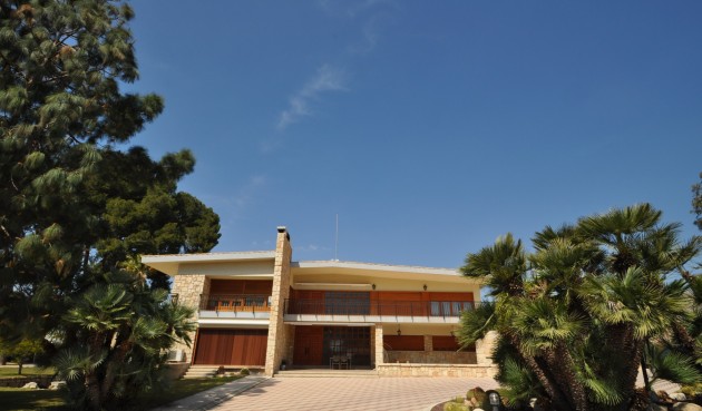 Resale - Villa -
Elda - Inland