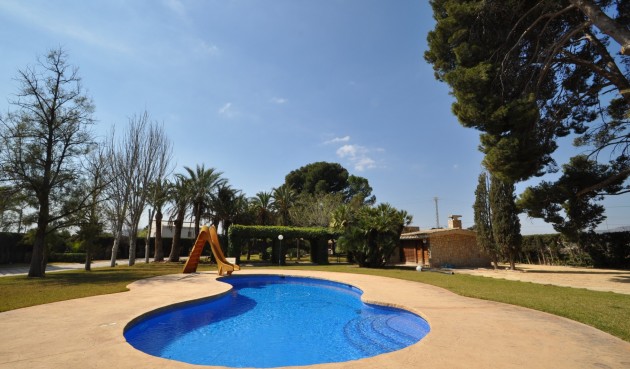 Resale - Villa -
Elda - Inland