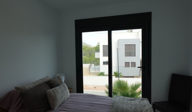 Återförsäljning - Town House -
La Nucía - Costa Blanca