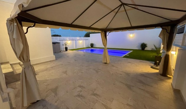 Reventa - Villa -
Torrevieja - San Luis