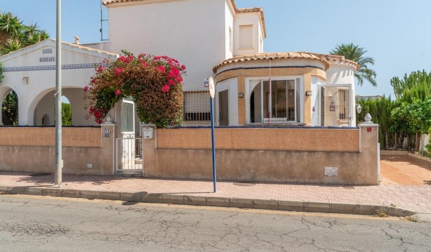 Reventa - Villa -
Orihuela Costa - La Florida