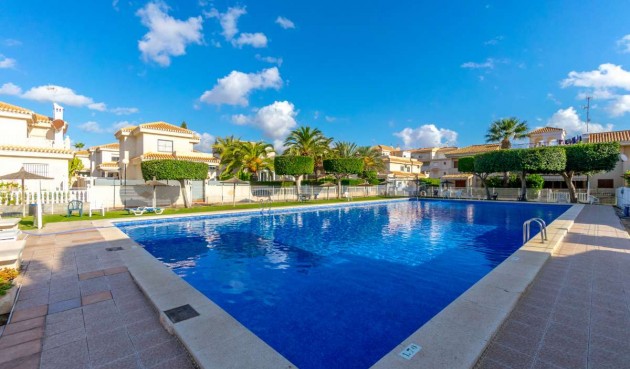 Återförsäljning - Town House -
Playa Flamenca - Costa Blanca