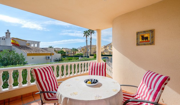 Resale - Villa -
Orihuela Costa - Costa Blanca