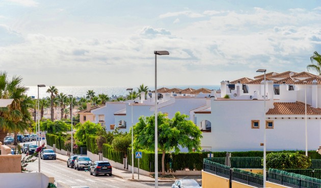 Brukt - Villa -
Orihuela Costa - Costa Blanca