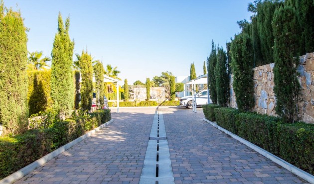 Resale - Villa -
Orihuela - Inland