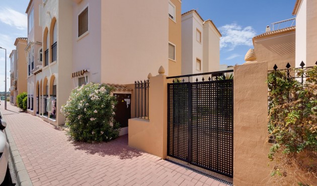 Återförsäljning - Bungalow -
Torrevieja - Costa Blanca