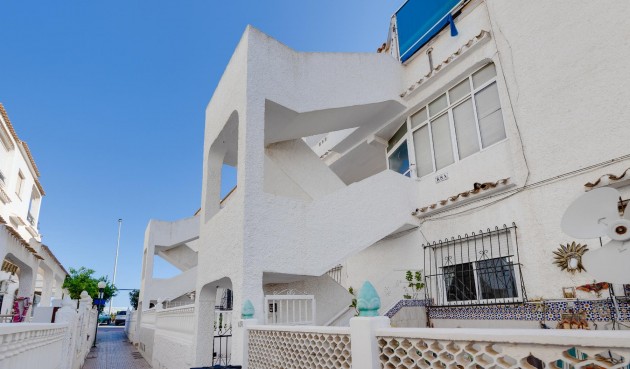 Resale - Bungalow -
Torrevieja - Costa Blanca