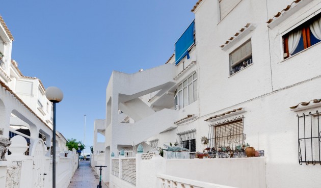 Resale - Bungalow -
Torrevieja - Costa Blanca