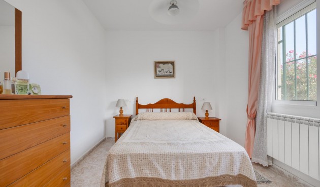 Brukt - Bungalow -
Orihuela Costa - Costa Blanca