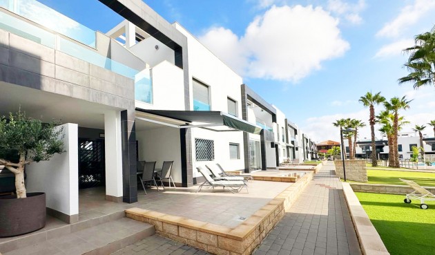 Brukt - Bungalow -
Orihuela Costa - Costa Blanca