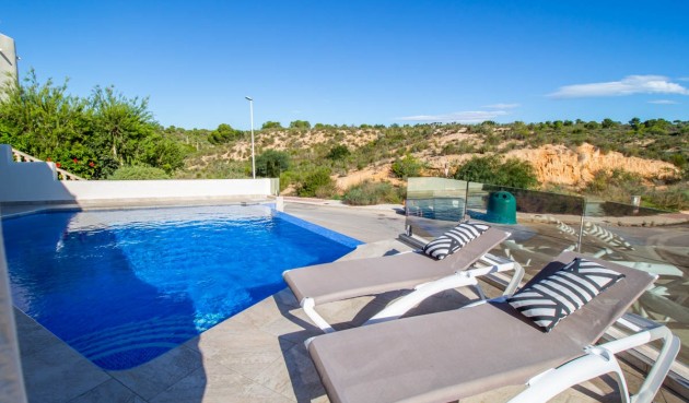 Återförsäljning - Villa -
Orihuela Costa - Costa Blanca