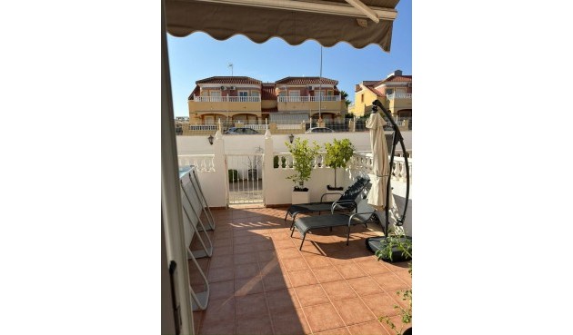 Återförsäljning - Town House -
La Zenia - Costa Blanca