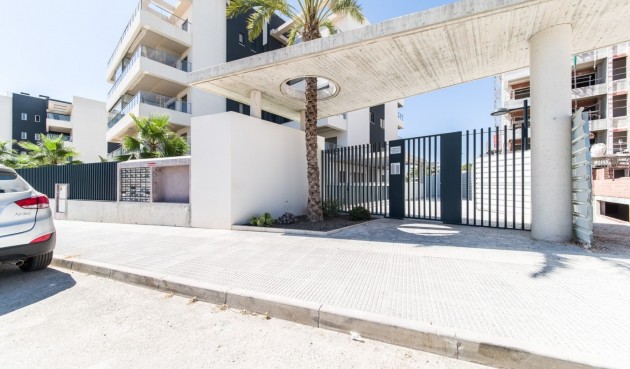 Återförsäljning - Apartment Penthouse -
Orihuela Costa - Villamartín