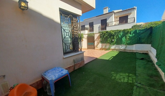 Resale - Town House -
San Cayetano - Inland