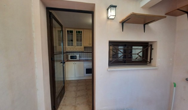 Resale - Town House -
San Cayetano - Inland