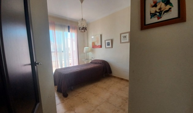 Brukt - Town House -
San Cayetano - Inland