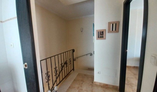 Reventa - Town House -
San Cayetano - Inland