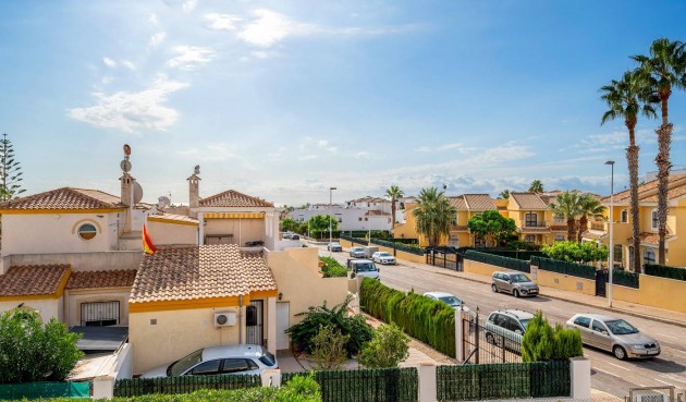 Återförsäljning - Villa -
Orihuela Costa - Los Dolses