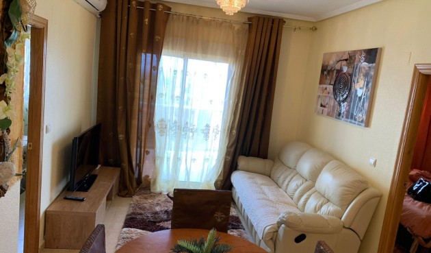 Resale - Apartment -
Guardamar del Segura - Puerto