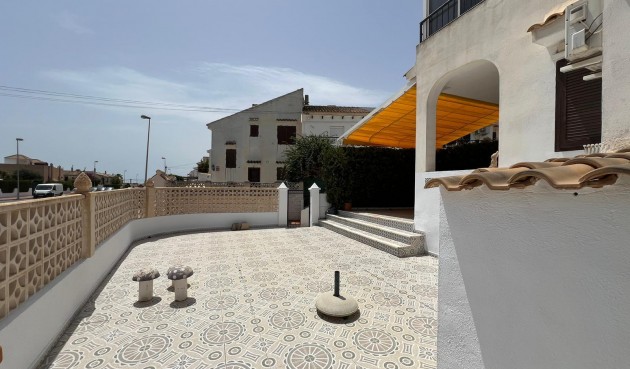 Återförsäljning - Bungalow -
Torrevieja - Torreblanca