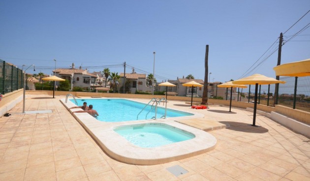 Återförsäljning - Bungalow -
Torrevieja - Torreblanca