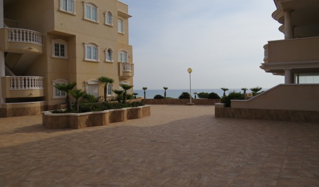 Återförsäljning - Apartment -
Guardamar del Segura - Costa Blanca