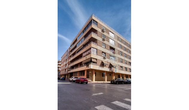 Resale - Penthouse -
Torrevieja - Acequion