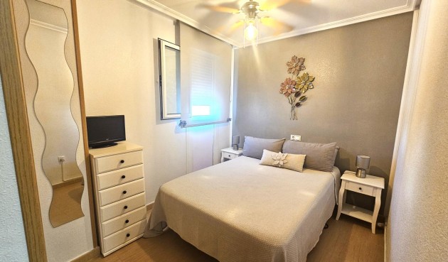 Återförsäljning - Apartment -
Torrevieja - Centro