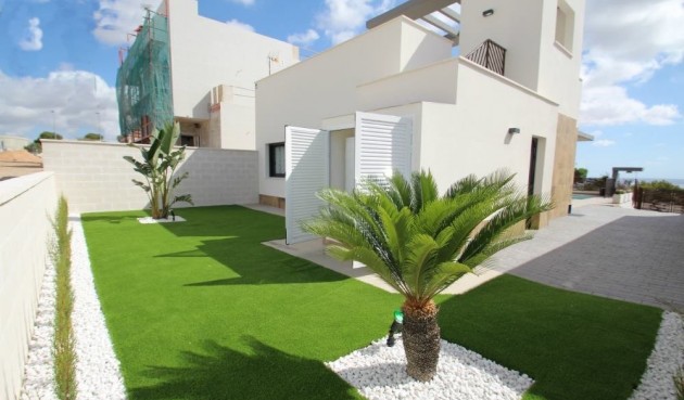 Obra nueva - Villa -
Orihuela Costa - Campoamor