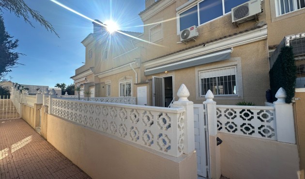 Återförsäljning - Town House -
Ciudad Quesada - Costa Blanca