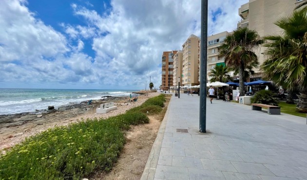 Återförsäljning - Apartment -
Torrevieja - Playa del Cura