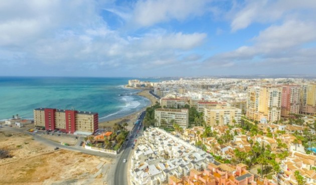 Resale - Apartment -
Torrevieja - Costa Blanca