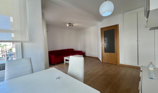 Återförsäljning - Apartment -
Torrevieja - Centro