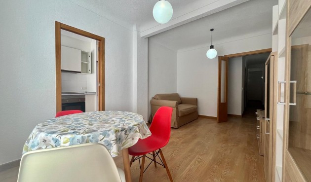 Återförsäljning - Apartment -
Torrevieja - Centro