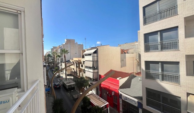 Återförsäljning - Apartment -
Torrevieja - Centro