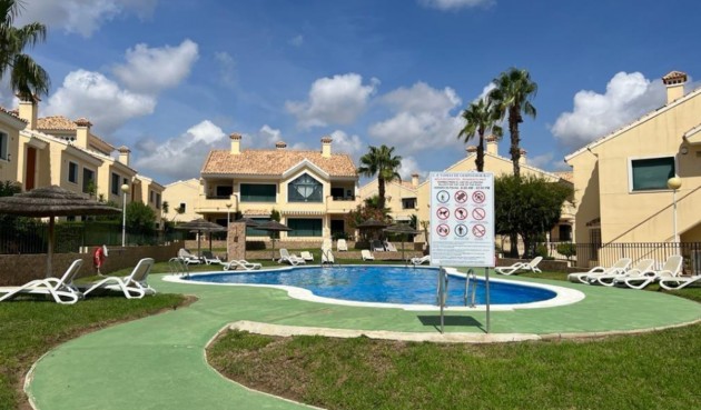 Brukt - Bungalow -
Dehesa de Campoamor - Costa Blanca