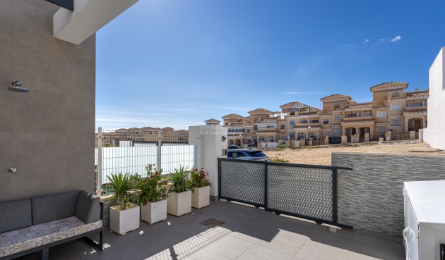 Återförsäljning - Town House -
Orihuela Costa - Costa Blanca