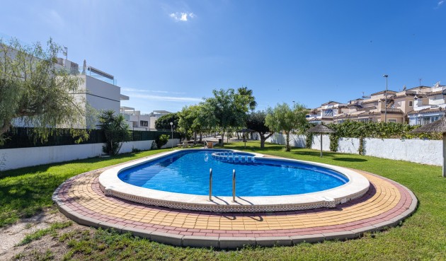 Återförsäljning - Town House -
Orihuela Costa - Costa Blanca