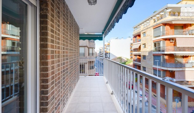 Återförsäljning - Apartment -
Torrevieja - Playa del Cura